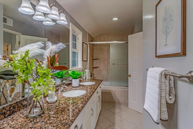 12180 SARAGLEN Drive, Saratoga, CA 95070