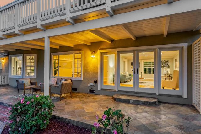 12180 SARAGLEN Drive, Saratoga, CA 95070