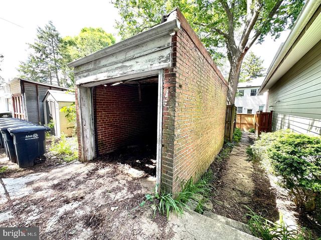 4100 JENIFER ST NW, Washington, DC 20015