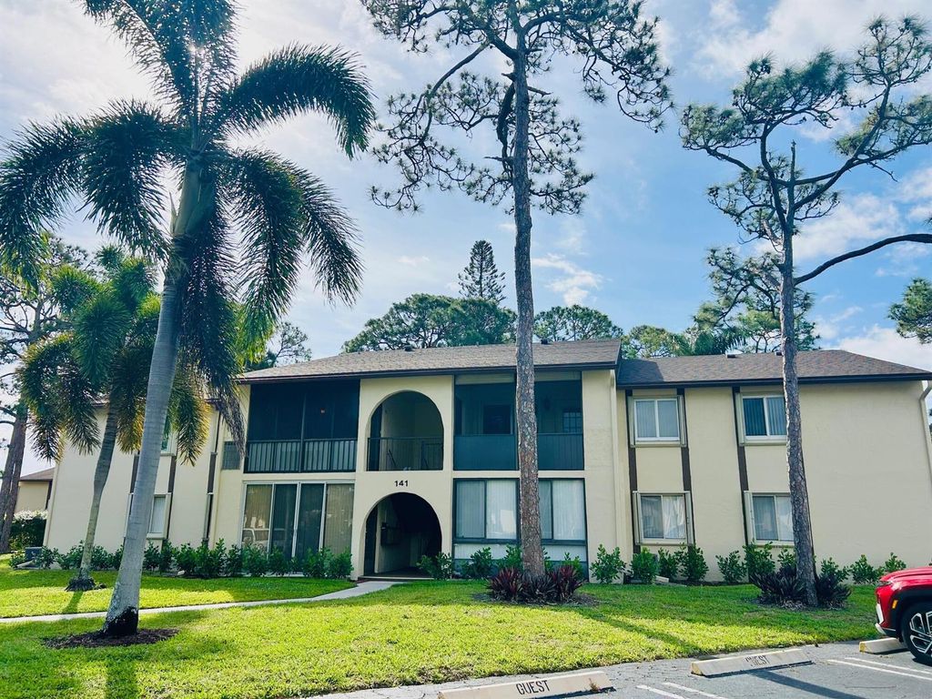 141 Lake Pine Circle A-2, Greenacres, FL 33463