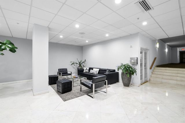 2780 NE 183rd Street 716, Aventura, FL 33160