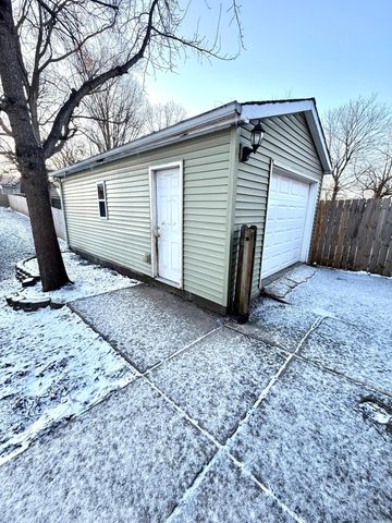 123 S Liberty Street, Lowell, IN 46356