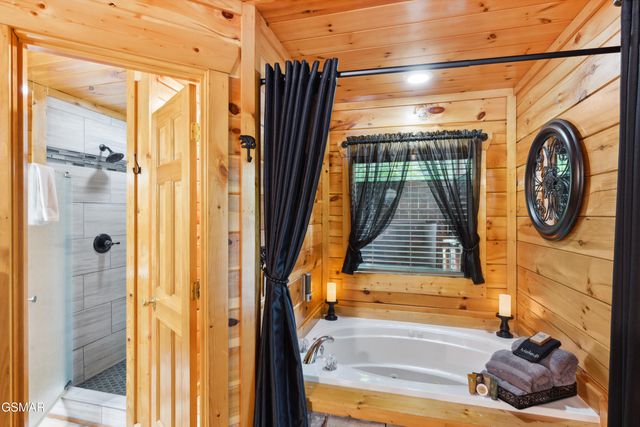 1314 Indian Court, Sevierville, TN 37876