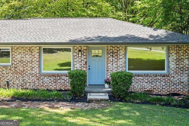 3811 Hillcrest Drive SE, Smyrna, GA 30080