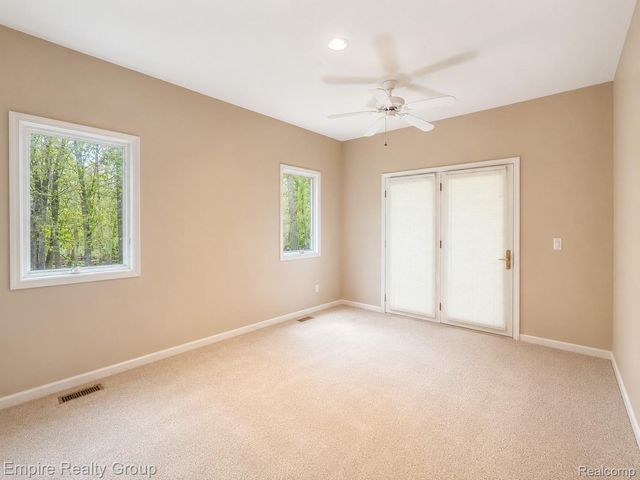 2111 Oak Terrace, Groveland Township, MI 48462