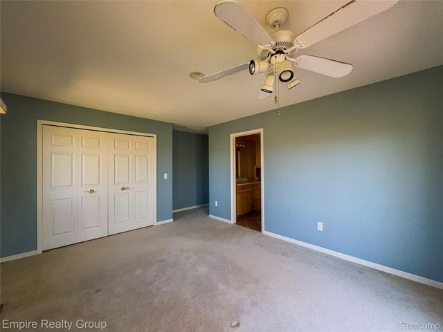 2111 Oak Terrace, Groveland Township, MI 48462