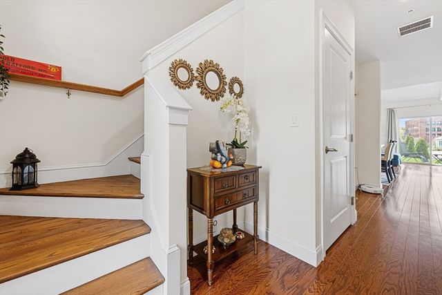 70 Endicott St 1505, Norwood, MA 02062