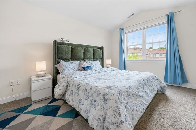 70 Endicott St 1505, Norwood, MA 02062