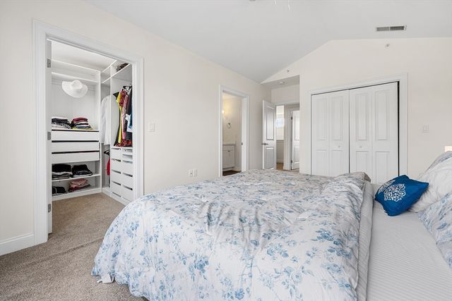 70 Endicott St 1505, Norwood, MA 02062