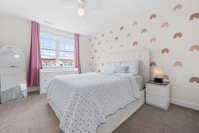 70 Endicott St 1505, Norwood, MA 02062