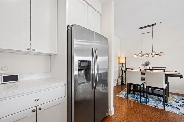 70 Endicott St 1505, Norwood, MA 02062