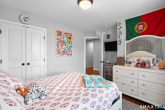 6 Meeting House Lane, Enfield, CT 06082