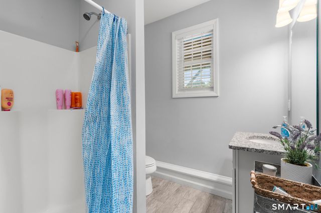 6 Meeting House Lane, Enfield, CT 06082