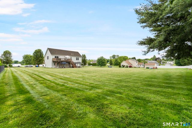 6 Meeting House Lane, Enfield, CT 06082