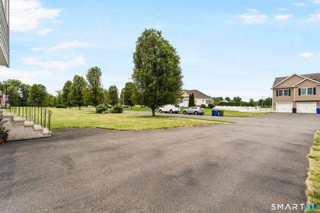 6 Meeting House Lane, Enfield, CT 06082
