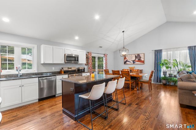 6 Meeting House Lane, Enfield, CT 06082