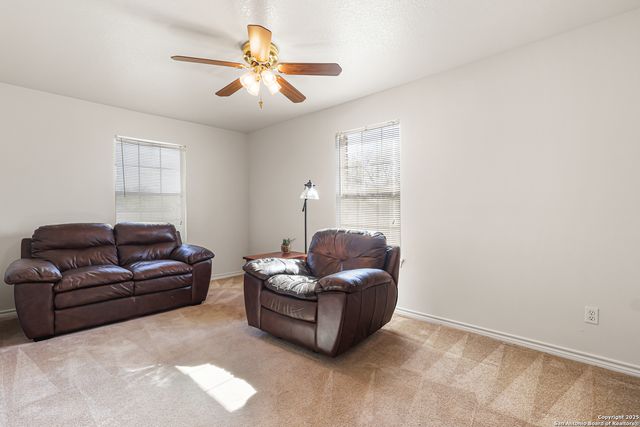 626 Home Crossing, Adkins, TX 78101