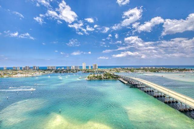2650 Lake Shore Drive 302, Riviera Beach, FL 33404