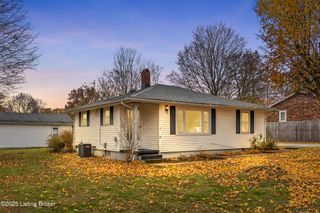 219 McFarland Ave, Mt Washington, KY 40047