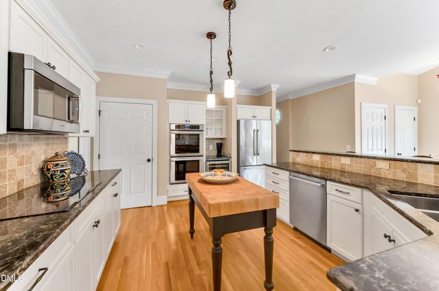 101 Collinson Drive, Chapel Hill, NC 27514