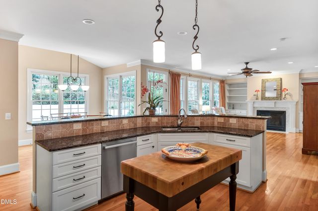 101 Collinson Drive, Chapel Hill, NC 27514