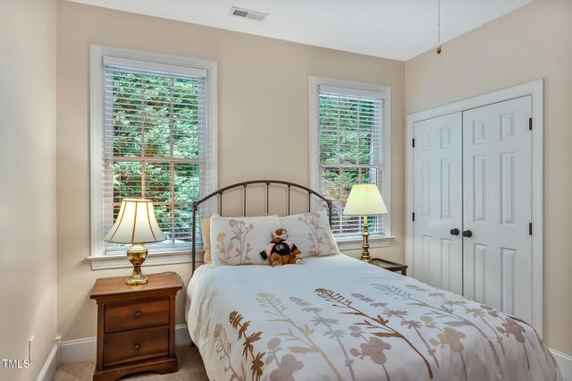 101 Collinson Drive, Chapel Hill, NC 27514