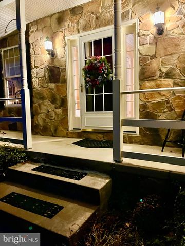 1308 WHITINGS NECK RD, Martinsburg, WV 25404