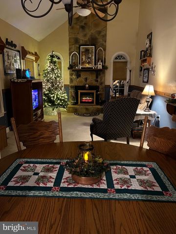 1308 WHITINGS NECK RD, Martinsburg, WV 25404