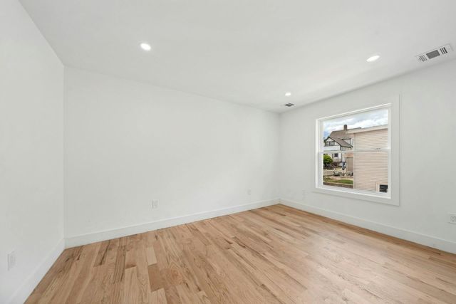 179 WASHINGTON AVE, Rutherford, NJ 07070