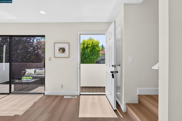 1707 Dalessi Dr, Pinole, CA 94564