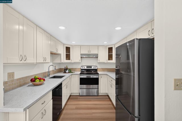 1707 Dalessi Dr, Pinole, CA 94564