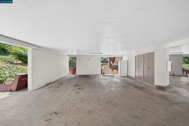1707 Dalessi Dr, Pinole, CA 94564
