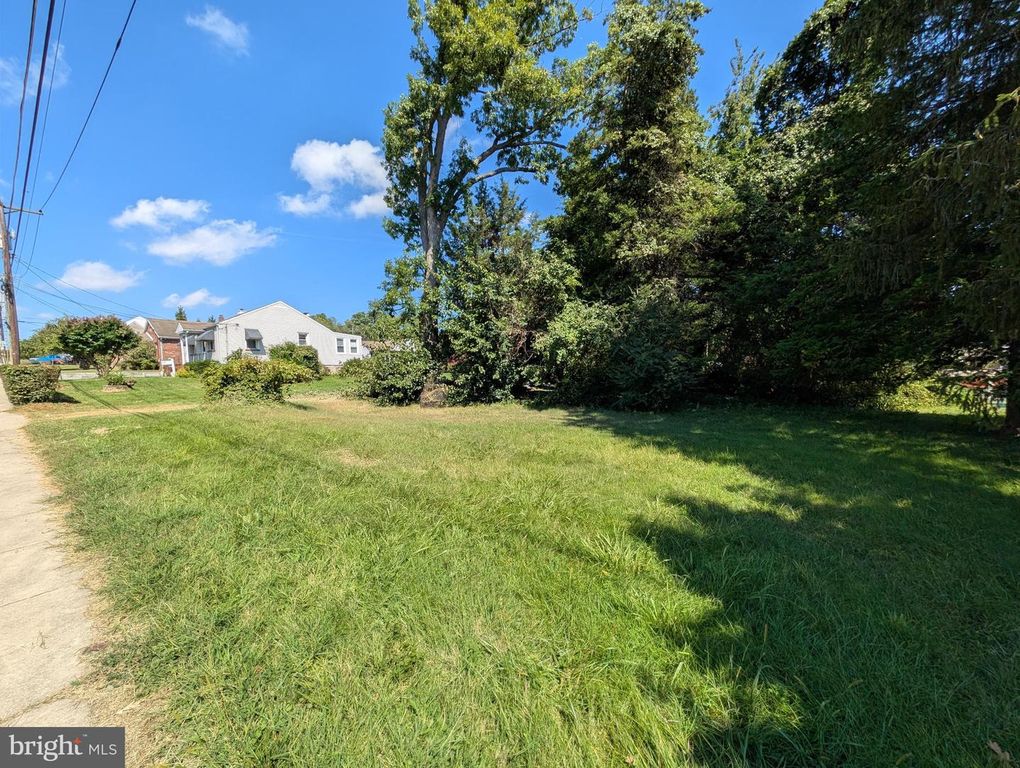 606 MYRTH AVE, Essex, MD 21221