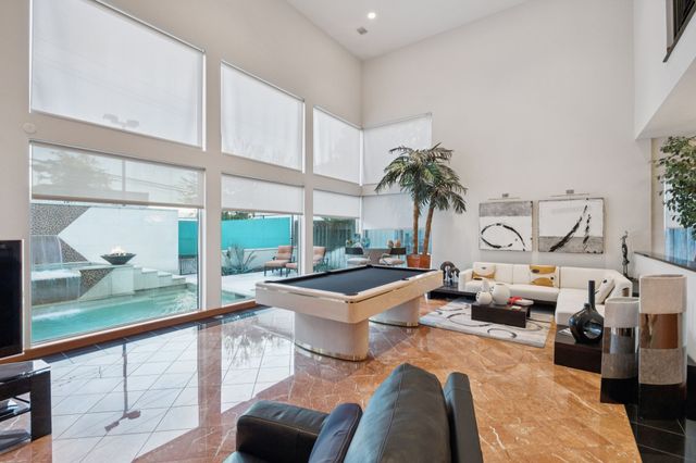 5730 W Amherst Avenue, Dallas, TX 75209