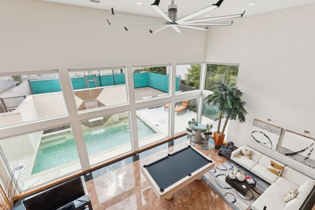 5730 W Amherst Avenue, Dallas, TX 75209