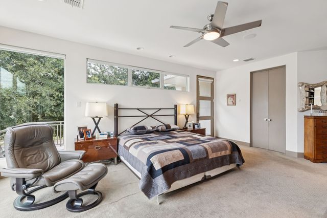 5730 W Amherst Avenue, Dallas, TX 75209