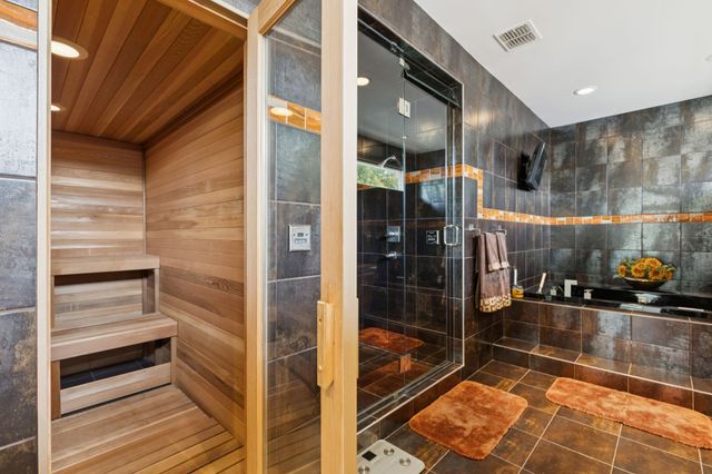 5730 W Amherst Avenue, Dallas, TX 75209