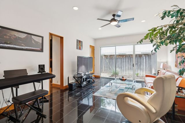 5730 W Amherst Avenue, Dallas, TX 75209