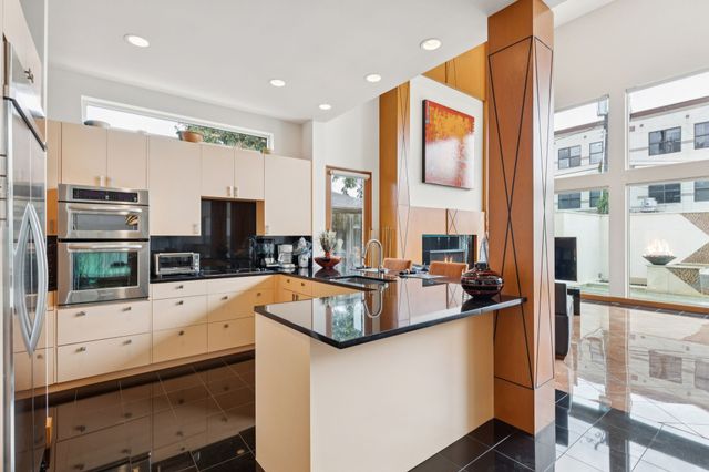 5730 W Amherst Avenue, Dallas, TX 75209