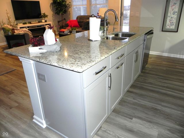 721 Stone Trace Court, Avon, IN 46123