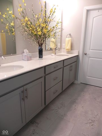 721 Stone Trace Court, Avon, IN 46123