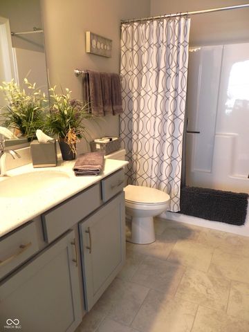 721 Stone Trace Court, Avon, IN 46123