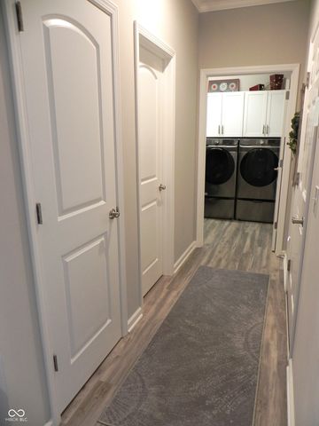 721 Stone Trace Court, Avon, IN 46123