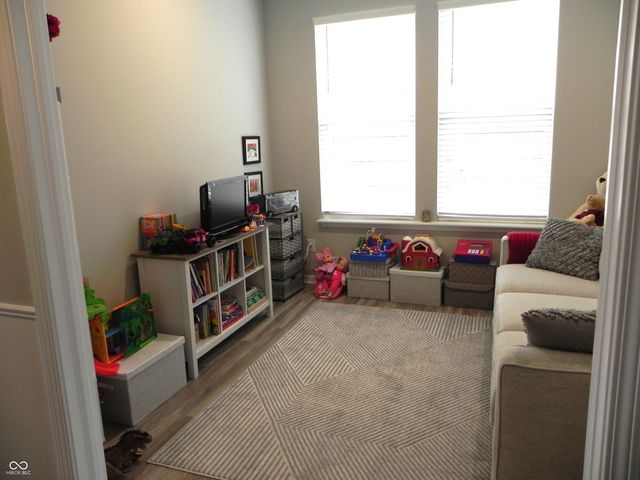 721 Stone Trace Court, Avon, IN 46123