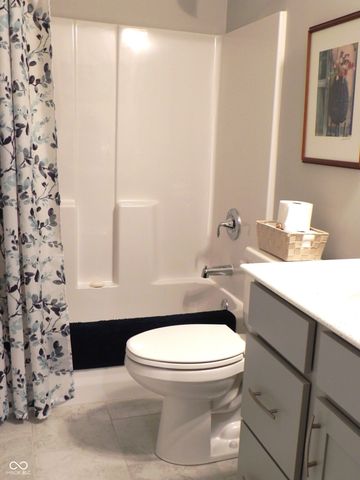 721 Stone Trace Court, Avon, IN 46123