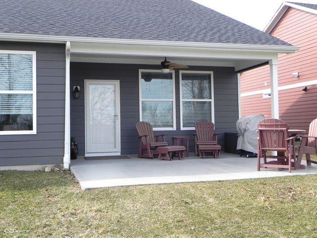 721 Stone Trace Court, Avon, IN 46123