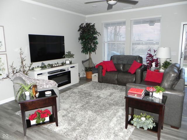 721 Stone Trace Court, Avon, IN 46123