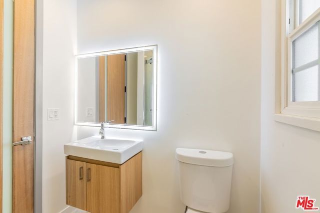 835 S Sherbourne Drive 2, Los Angeles, CA 90035