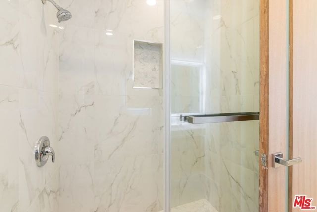 835 S Sherbourne Drive 2, Los Angeles, CA 90035