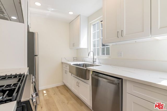 835 S Sherbourne Drive 2, Los Angeles, CA 90035